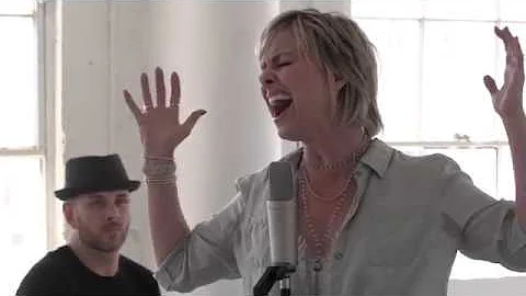 Marla Hardin Photo 8