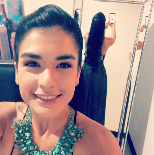 Wendy Alfaro Photo 16