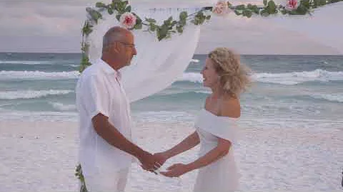 Barbara Bowen Photo 40