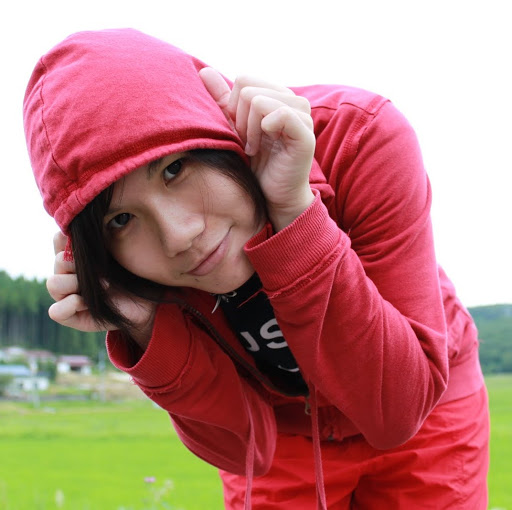 Natalie Woo Photo 12