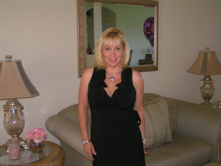 Suzanne Allen Photo 19