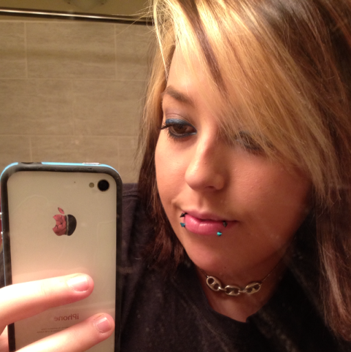 Stephanie Haines Photo 15