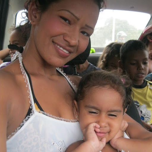 Kathy Suarez Photo 13