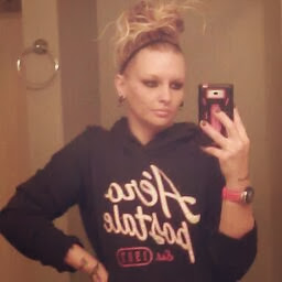 Shandi Johnson Photo 13