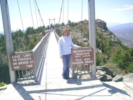 Annette Adams Photo 17