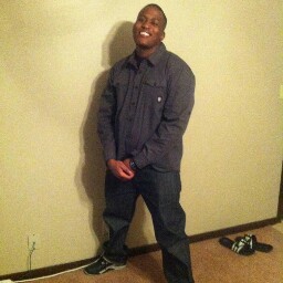 Tommie Lee Photo 12