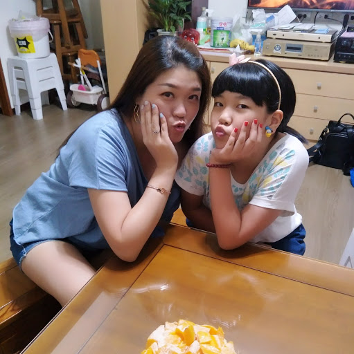 Millie Liu Photo 10