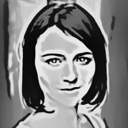 Sarah Palmer Photo 21
