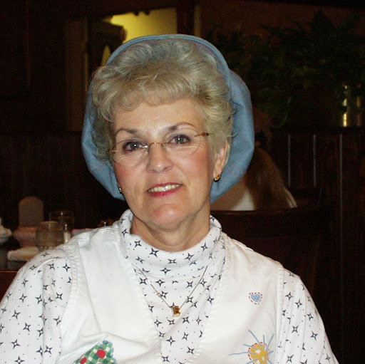 Barbara Beck Photo 16