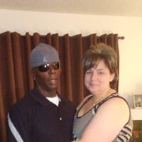 Staci Simmons Photo 7