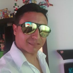 Alexander Bernal Photo 14