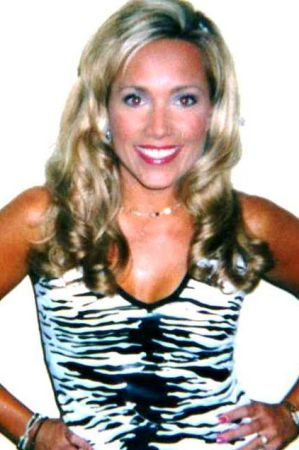 Natalie Moore Photo 23