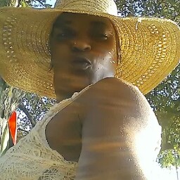 Sharon Roberson Photo 9