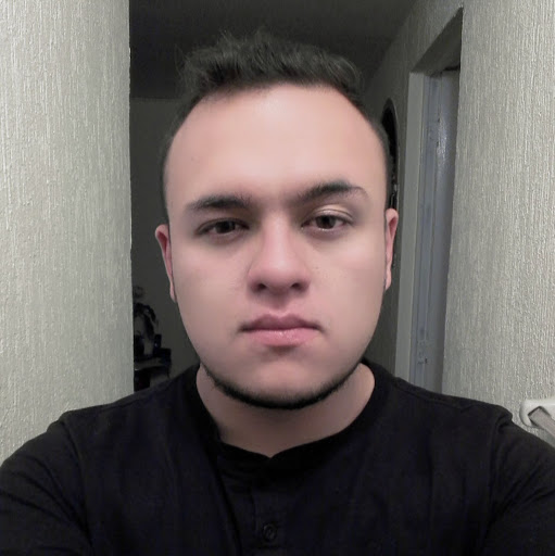 Alejandro Guzman Photo 13