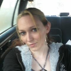 Laura Graves Photo 11