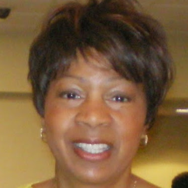 Delores Davis Photo 13