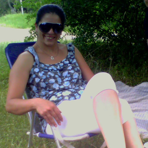Gloria Quesada Photo 5