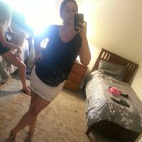 Ashley Ealy Photo 4