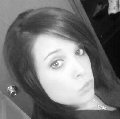 Brittany Henry Photo 9