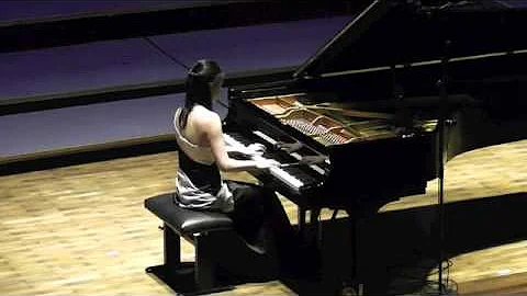 Miao Huang Photo 20
