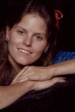 Tracy Roberts Photo 22