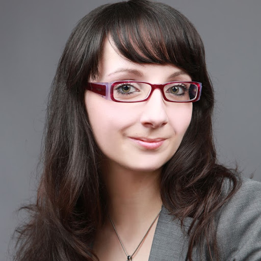 Sarah Richter Photo 9