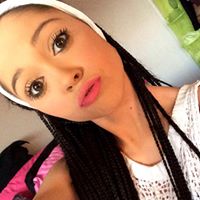 Chloe Watson Photo 5