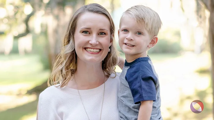 Sarah Minter Photo 27