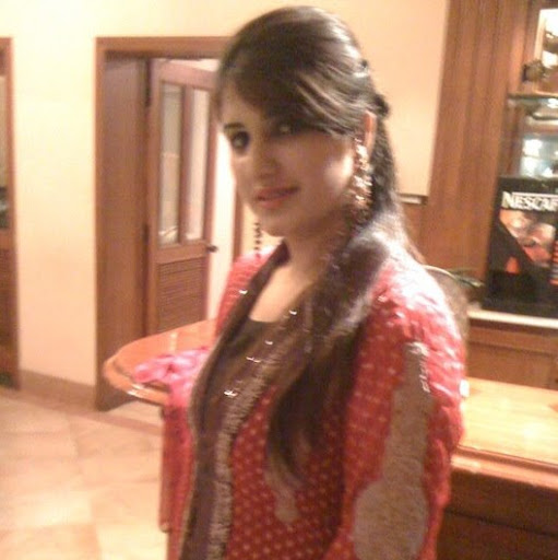 Hina Malik Photo 10