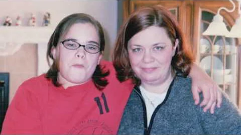 Renee Thornton Photo 37