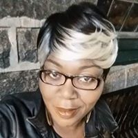 Monique Lee Photo 6