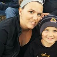 Whitney Hayes Photo 8