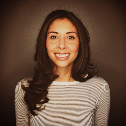 Natalie Feldman Photo 9