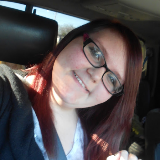 Aimee Hale Photo 10