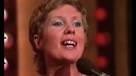Ann Christy Photo 32