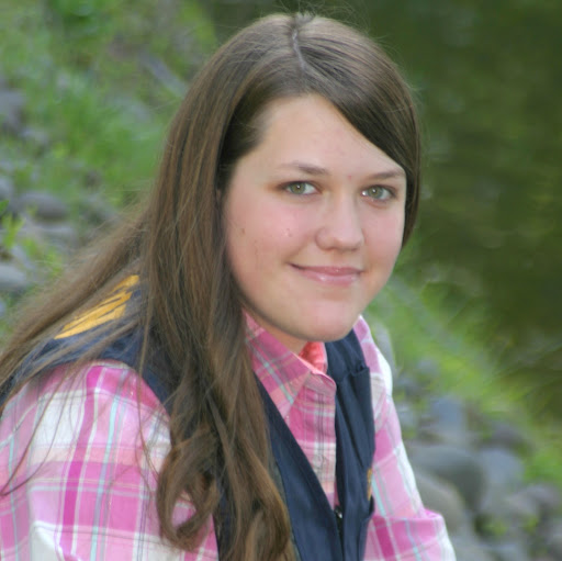 Kara Hansen Photo 13