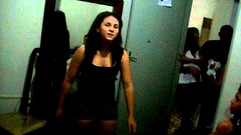 Julia Leone Photo 19