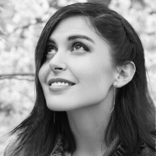 Erika Fox Photo 9