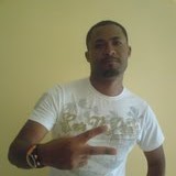 Roberto Lazaro Photo 13