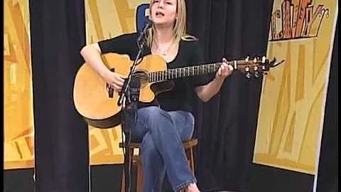 Kristin O'Connor Photo 12