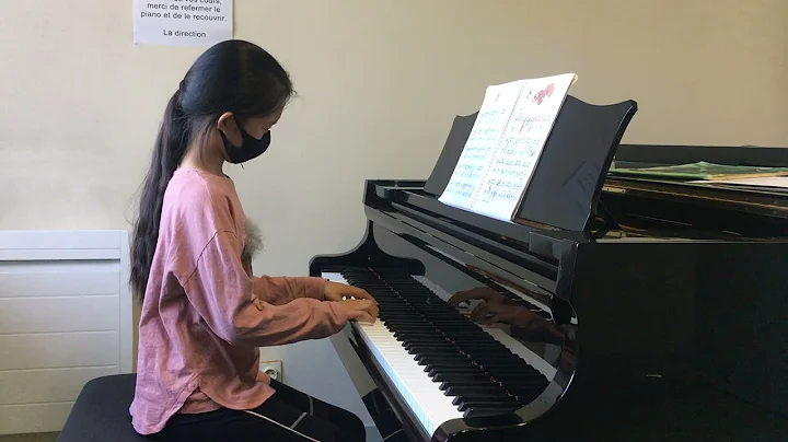 Fiona Zhang Photo 23