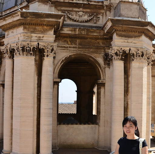 Lili Zheng Photo 13