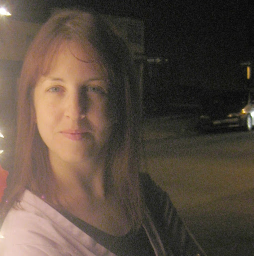 Angela Lind Photo 9