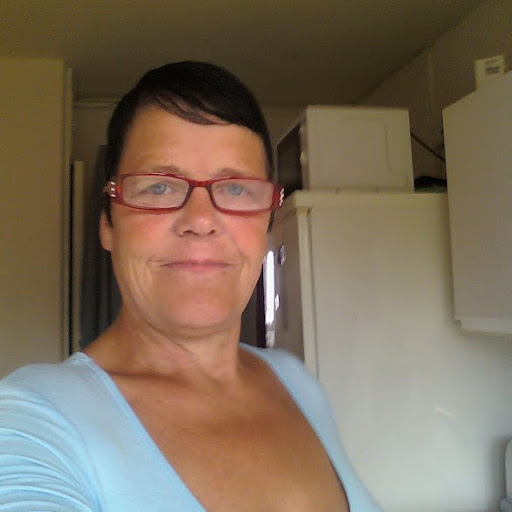 Heather Dickson Photo 16