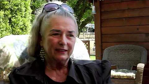 Elaine Welch Photo 27