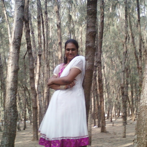 Joyce Silvia Photo 8