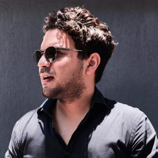 Hector Saavedra Photo 11
