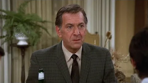 Oscar Madison Photo 30