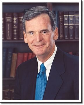 Judd Gregg Photo 3