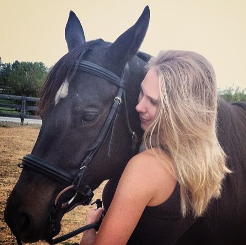 Sarah Sadler Photo 10